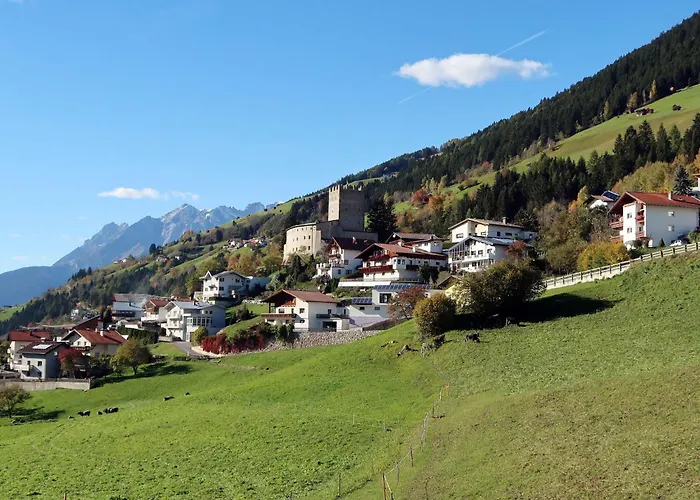 Burg Biedenegg- Schrofenstein By Interhome