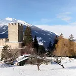 Burg Biedenegg- Schrofenstein By Interhome