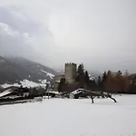 Burg Biedenegg- Schrofenstein By Interhome *