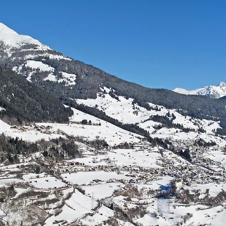 Daire Burg Biedenegg- Schrofenstein By Interhome