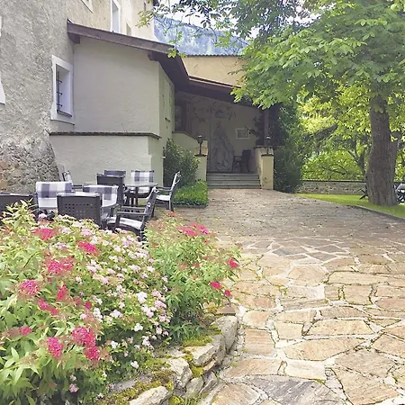 Burg Biedenegg- Schrofenstein By Interhome *